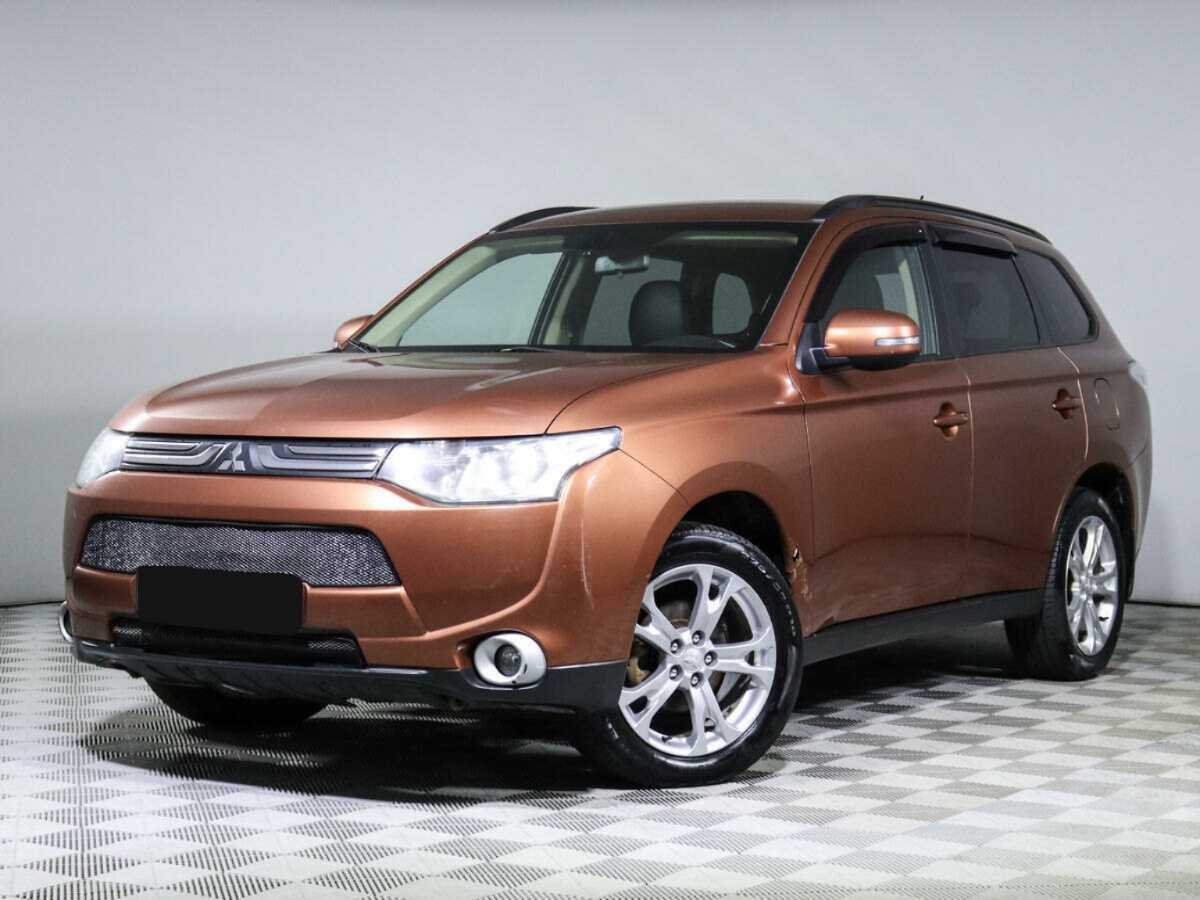 Mitsubishi Outlander, 2012