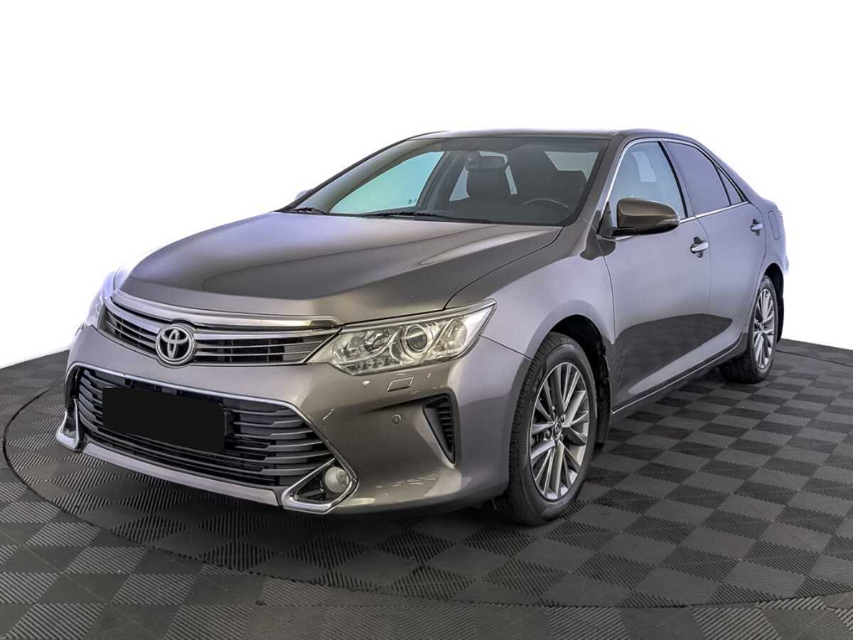 Toyota Camry, 2016